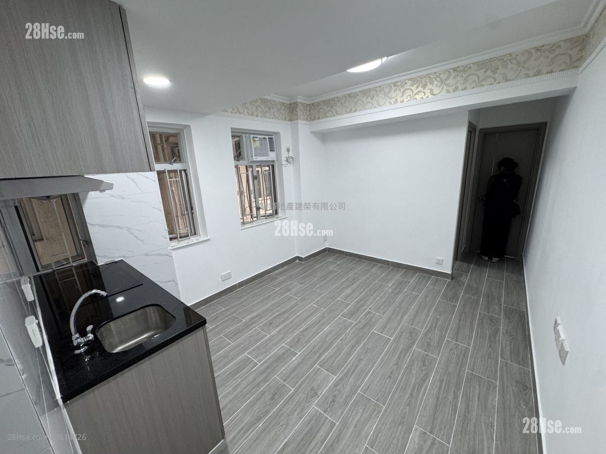 Chung Wo Building Sell 2 Bedrooms , 1 Bathroom 400 ft² Chung Wo Building Sell 2 Bedrooms , 1 Bathroom 400 ft²