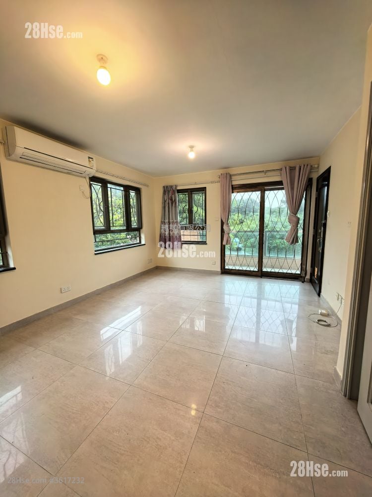 Village Rental 3 Bedrooms , 2 Bathrooms Village Rental 3 Bedrooms , 2 Bathrooms