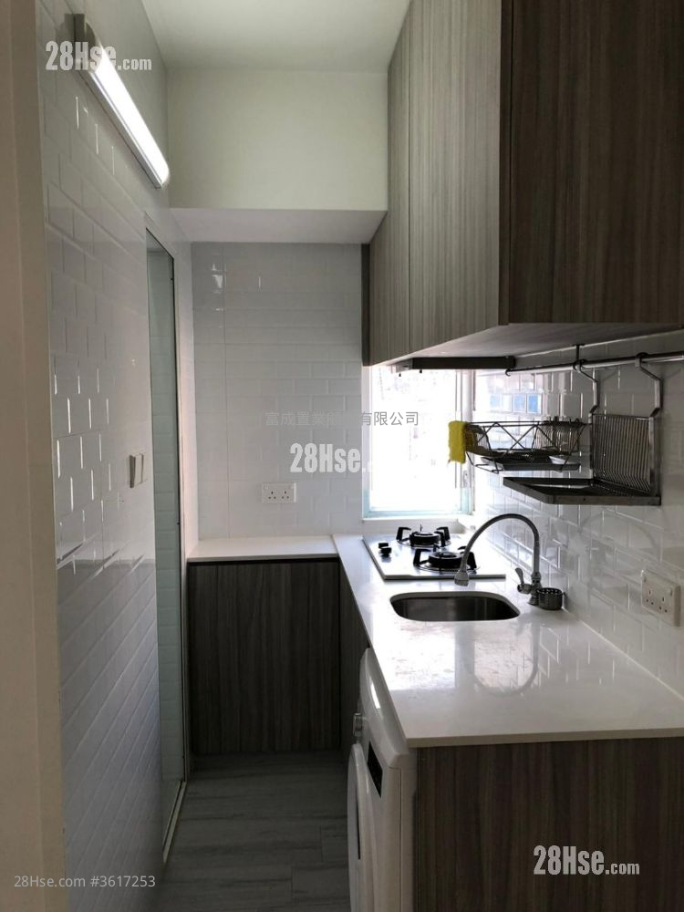 仁寧大廈 售盤 2 房 , 1 浴室 418 平方呎 仁寧大廈 售盤 2 房 , 1 浴室 418 平方呎