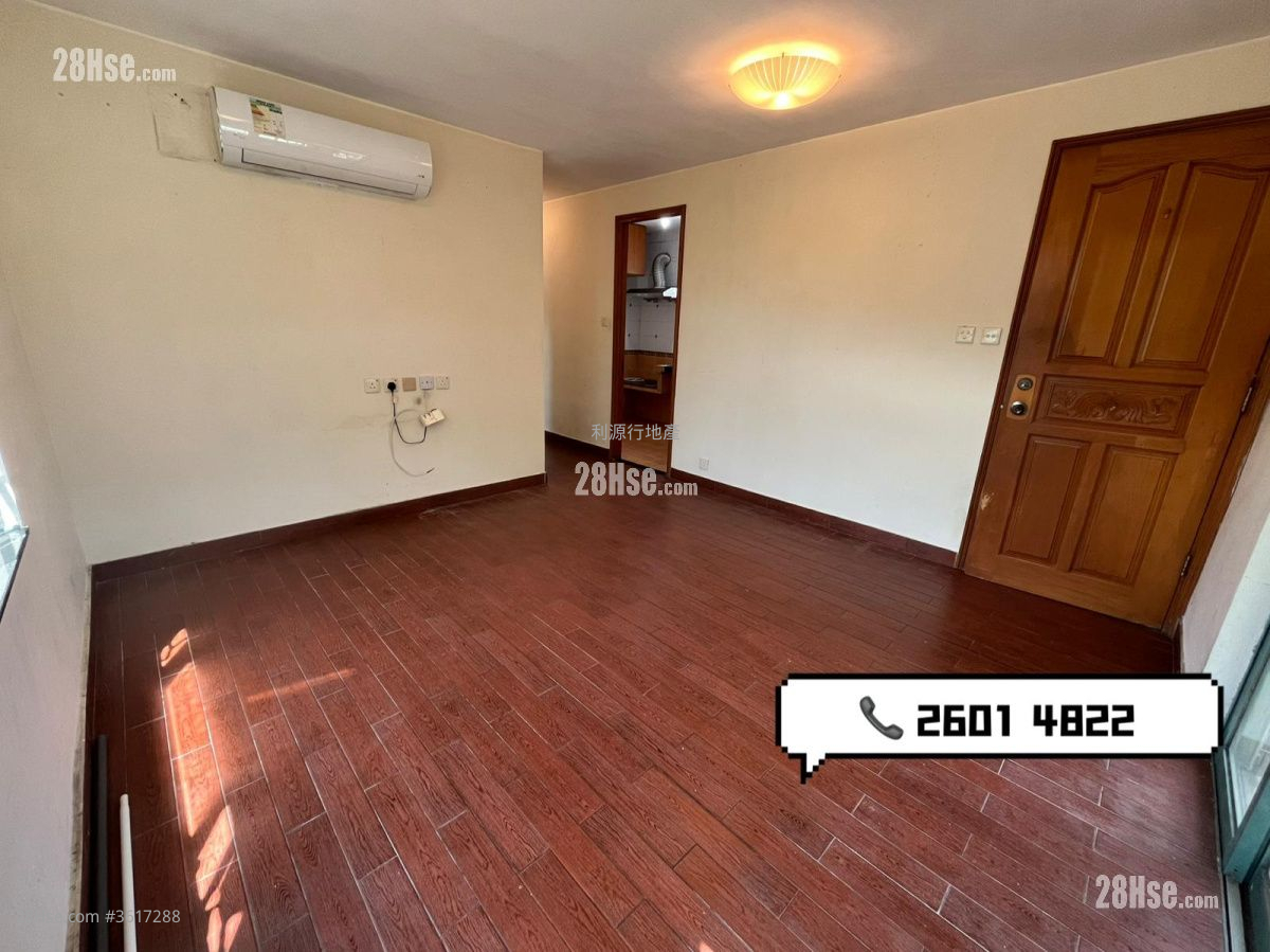 Village Rental 3 Bedrooms , 1 Bathroom 700 ft² Village Rental 3 Bedrooms , 1 Bathroom 700 ft²