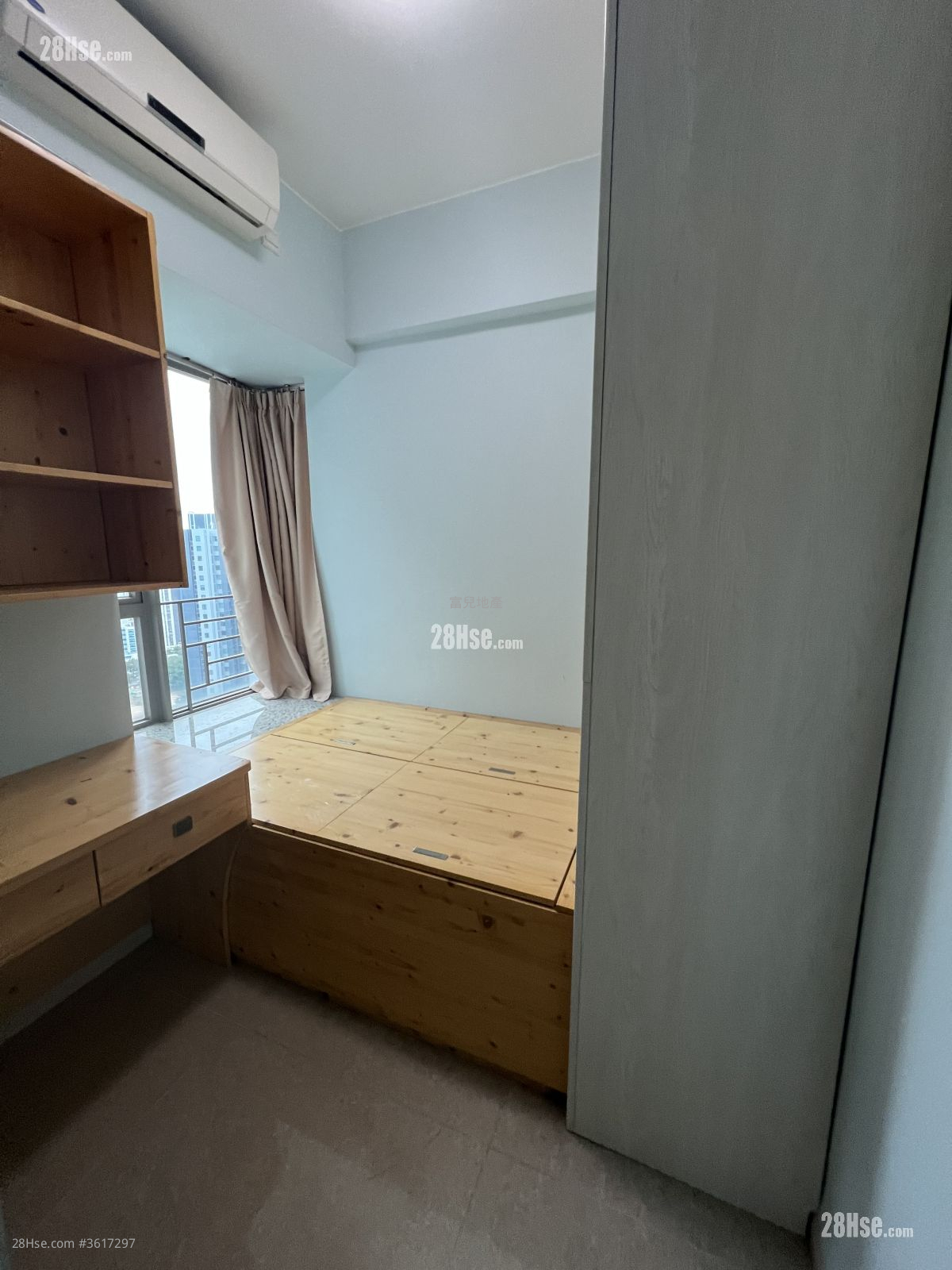 Yuccie Square Rental 3 Bedrooms , 2 Bathrooms 643 ft² Yuccie Square Rental 3 Bedrooms , 2 Bathrooms 643 ft²