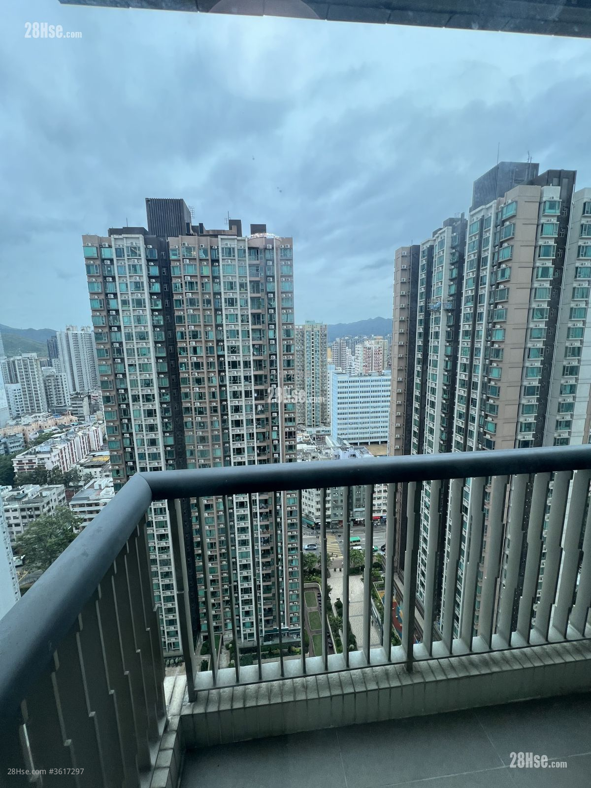 Yuccie Square Rental 3 Bedrooms , 2 Bathrooms 643 ft² Yuccie Square Rental 3 Bedrooms , 2 Bathrooms 643 ft²