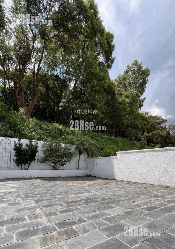 Hong Lok Yuen Sell 3 Bedrooms , 4 Bathrooms 2,231 ft² Hong Lok Yuen Sell 3 Bedrooms , 4 Bathrooms 2,231 ft²