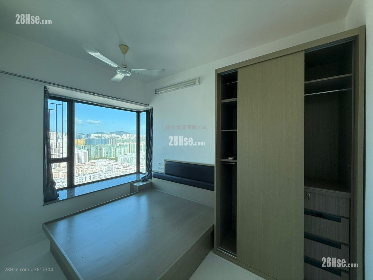 Royal Peninsula Sell 2 Bedrooms , 1 Bathroom 558 ft² Royal Peninsula Sell 2 Bedrooms , 1 Bathroom 558 ft²