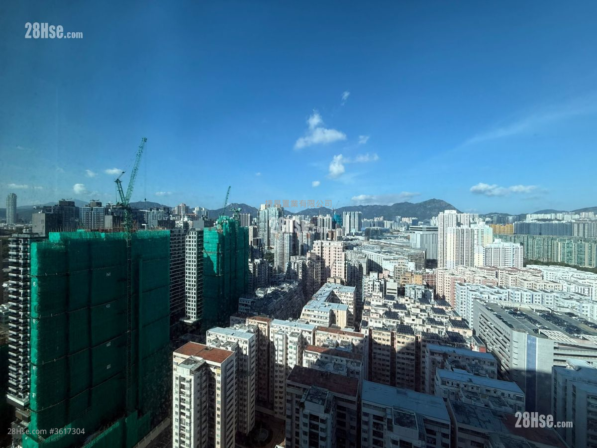 Royal Peninsula Sell 2 Bedrooms , 1 Bathroom 558 ft² Royal Peninsula Sell 2 Bedrooms , 1 Bathroom 558 ft²