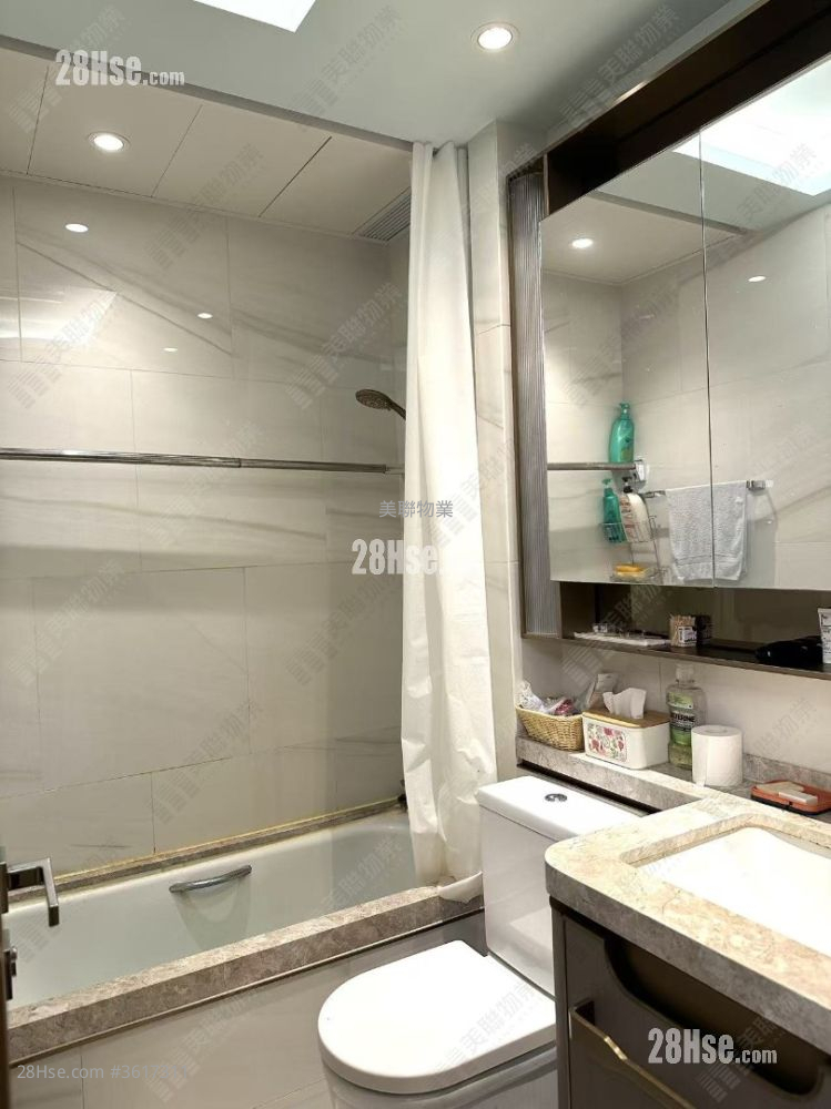 bathroom: Mayfair By The Sea 8 Sell 3 Bedrooms , 3 Bathrooms 779 ft² bathroom: Mayfair By The Sea 8 Sell 3 Bedrooms , 3 Bathrooms 779 ft²