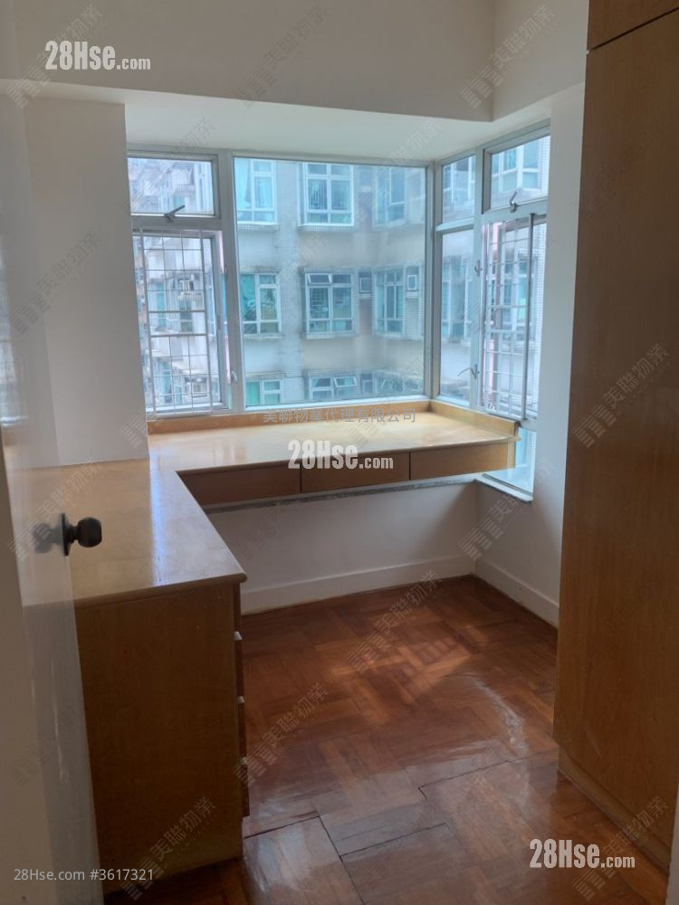 Well On Garden Sell 3 Bedrooms 502 ft² Well On Garden Sell 3 Bedrooms 502 ft²