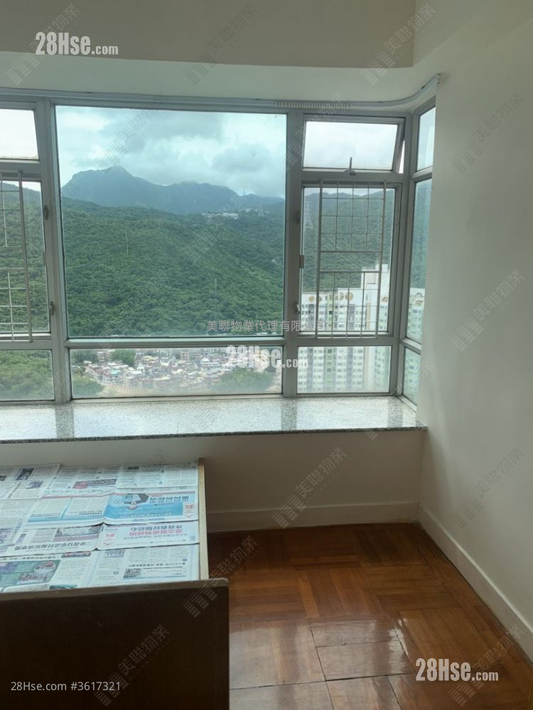 Well On Garden Sell 3 Bedrooms 502 ft² Well On Garden Sell 3 Bedrooms 502 ft²