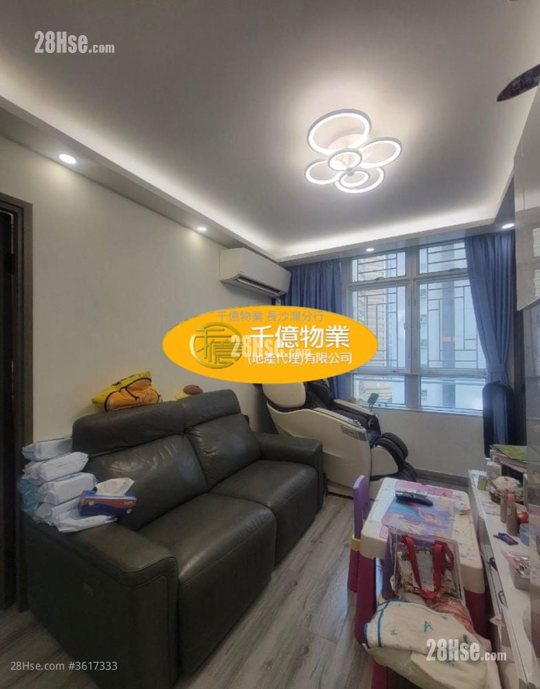 Hoi Lok Court Sell 3 Bedrooms , 1 Bathroom 631 ft² Hoi Lok Court Sell 3 Bedrooms , 1 Bathroom 631 ft²