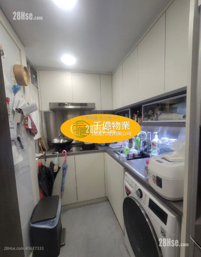 Hoi Lok Court Sell 3 Bedrooms , 1 Bathroom 631 ft² Hoi Lok Court Sell 3 Bedrooms , 1 Bathroom 631 ft²