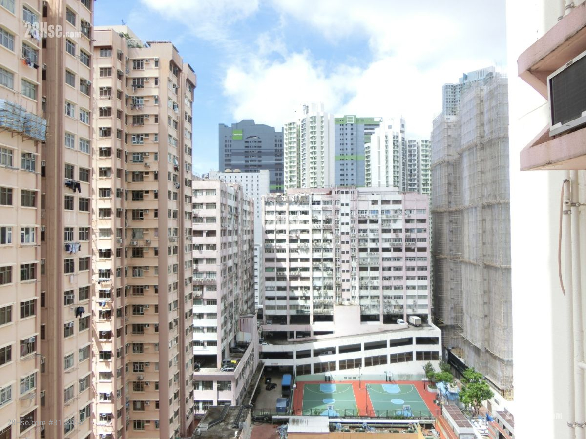 富麗花園 售盤 2 房 , 1 浴室 313 平方呎 富麗花園 售盤 2 房 , 1 浴室 313 平方呎