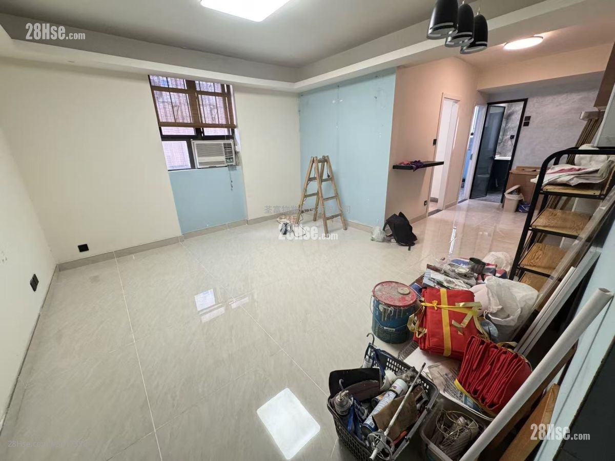 Yen Ya Building Rental 2 Bedrooms , 1 Bathroom 475 ft² Yen Ya Building Rental 2 Bedrooms , 1 Bathroom 475 ft²