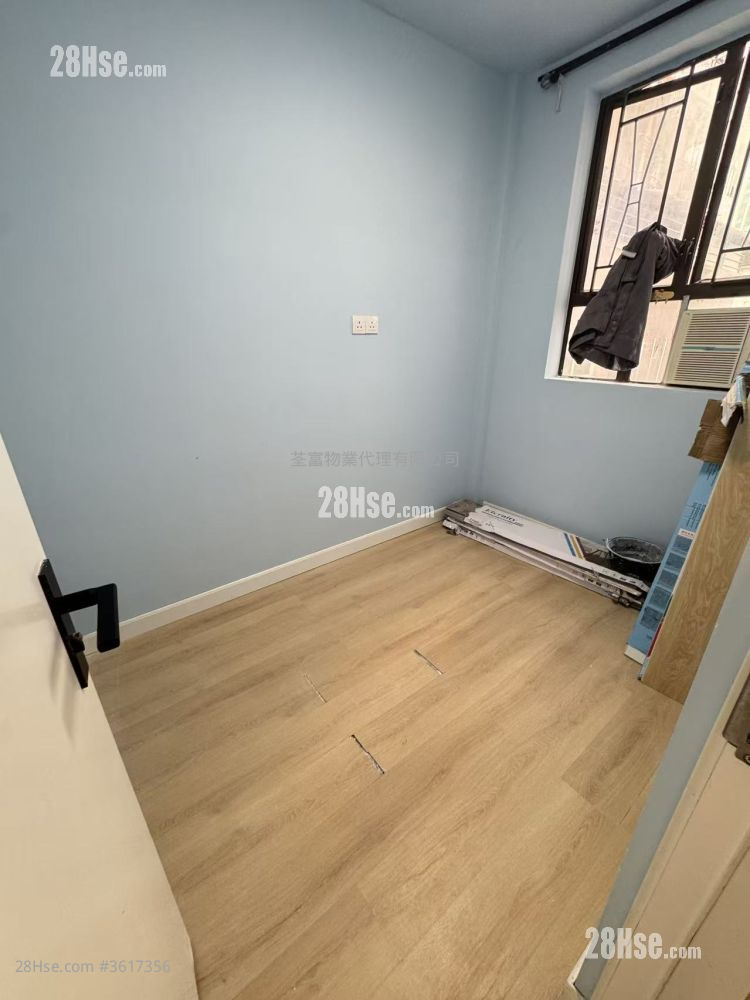 Yen Ya Building Rental 2 Bedrooms , 1 Bathroom 475 ft² Yen Ya Building Rental 2 Bedrooms , 1 Bathroom 475 ft²