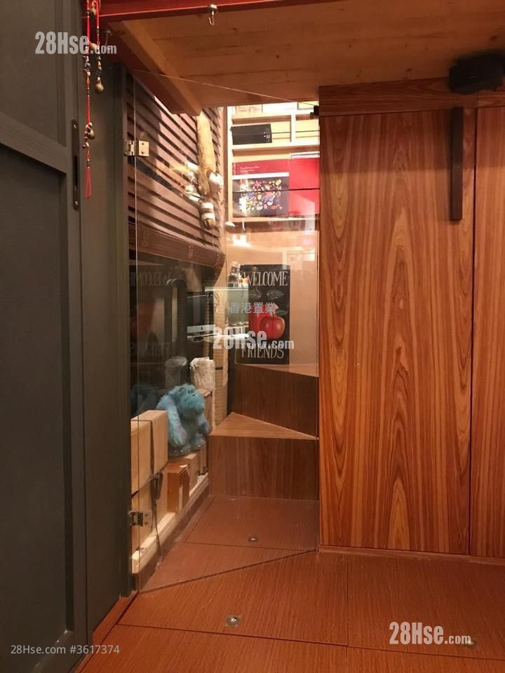 喜點 租盤 1 浴室 240 平方呎 喜點 租盤 1 浴室 240 平方呎