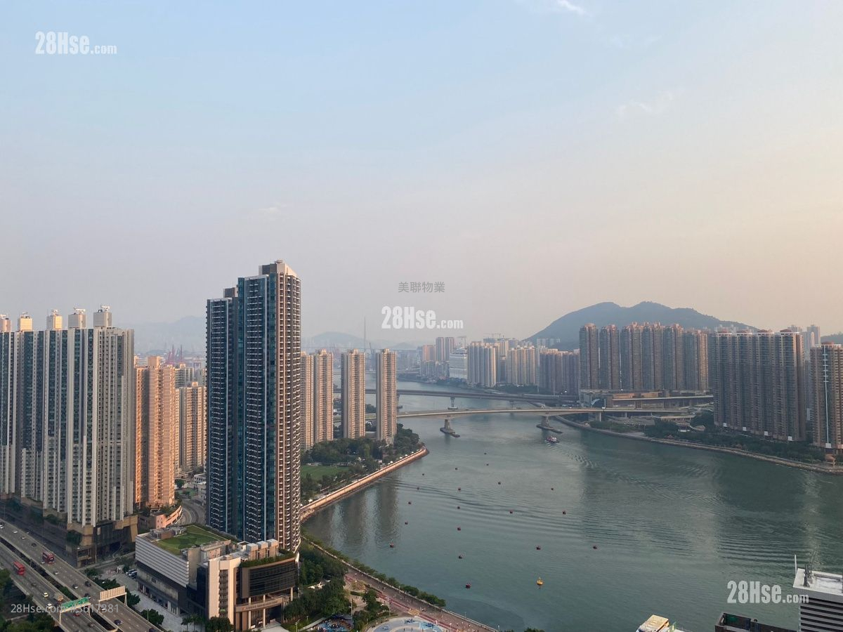 Parc City Sell 3 Bedrooms , 2 Bathrooms 801 ft² Parc City Sell 3 Bedrooms , 2 Bathrooms 801 ft²