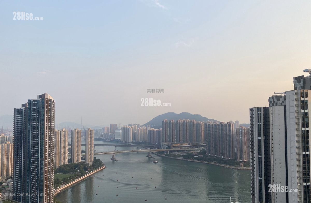 Parc City Sell 3 Bedrooms , 2 Bathrooms 801 ft² Parc City Sell 3 Bedrooms , 2 Bathrooms 801 ft²