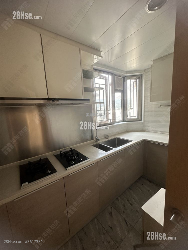 Parc City Sell 3 Bedrooms , 2 Bathrooms 801 ft² Parc City Sell 3 Bedrooms , 2 Bathrooms 801 ft²
