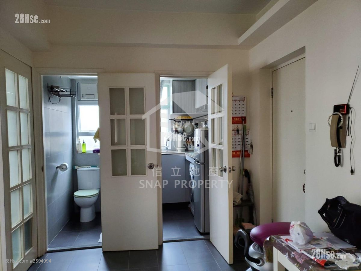 金荷大廈 售盤 1 房 , 1 浴室