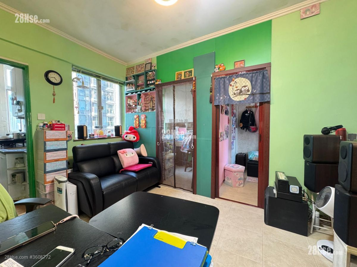 Sunny Court Sell 2 Bedrooms , 1 Bathroom 340 ft² Sunny Court Sell 2 Bedrooms , 1 Bathroom 340 ft²