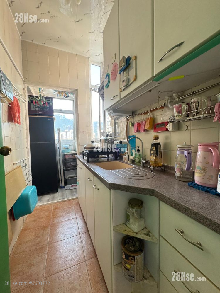 Sunny Court Sell 2 Bedrooms , 1 Bathroom 340 ft² Sunny Court Sell 2 Bedrooms , 1 Bathroom 340 ft²