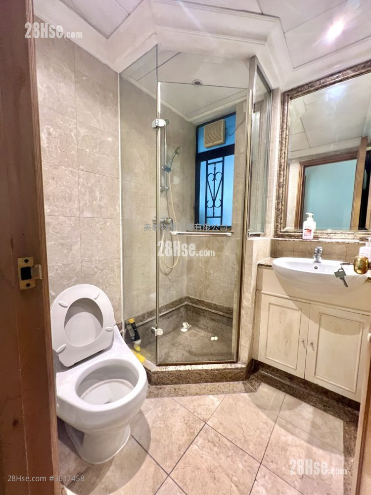 bathroom: Ocean Pointe Sell 3 Bedrooms , 2 Bathrooms 653 ft² bathroom: Ocean Pointe Sell 3 Bedrooms , 2 Bathrooms 653 ft²