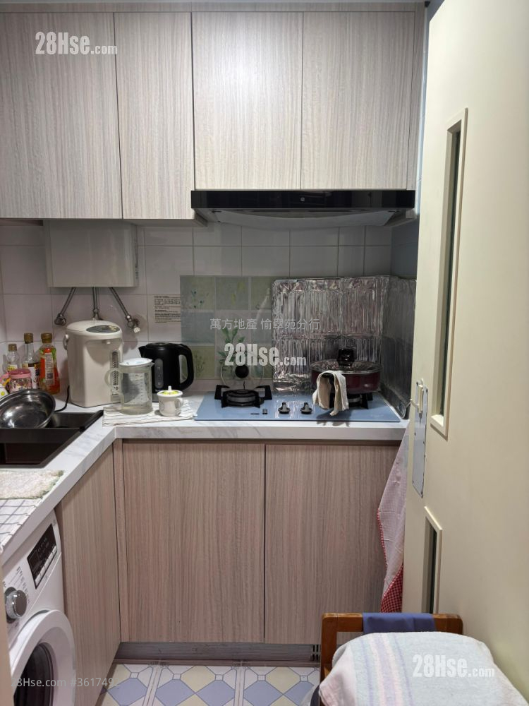 Yuk Wo Court Sell 2 Bedrooms , 1 Bathroom 355 ft² Yuk Wo Court Sell 2 Bedrooms , 1 Bathroom 355 ft²