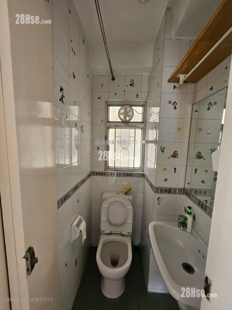 Bailey Garden Rental 3 Bedrooms , 2 Bathrooms 476 ft² Bailey Garden Rental 3 Bedrooms , 2 Bathrooms 476 ft²