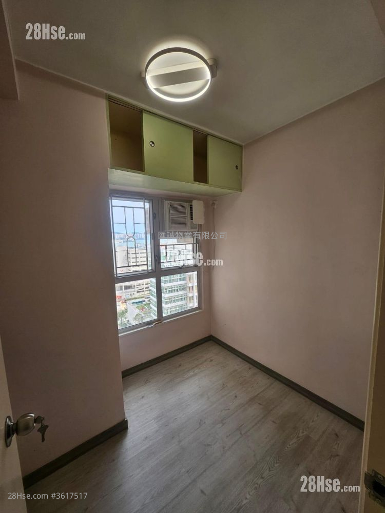 Bailey Garden Rental 3 Bedrooms , 2 Bathrooms 476 ft² Bailey Garden Rental 3 Bedrooms , 2 Bathrooms 476 ft²