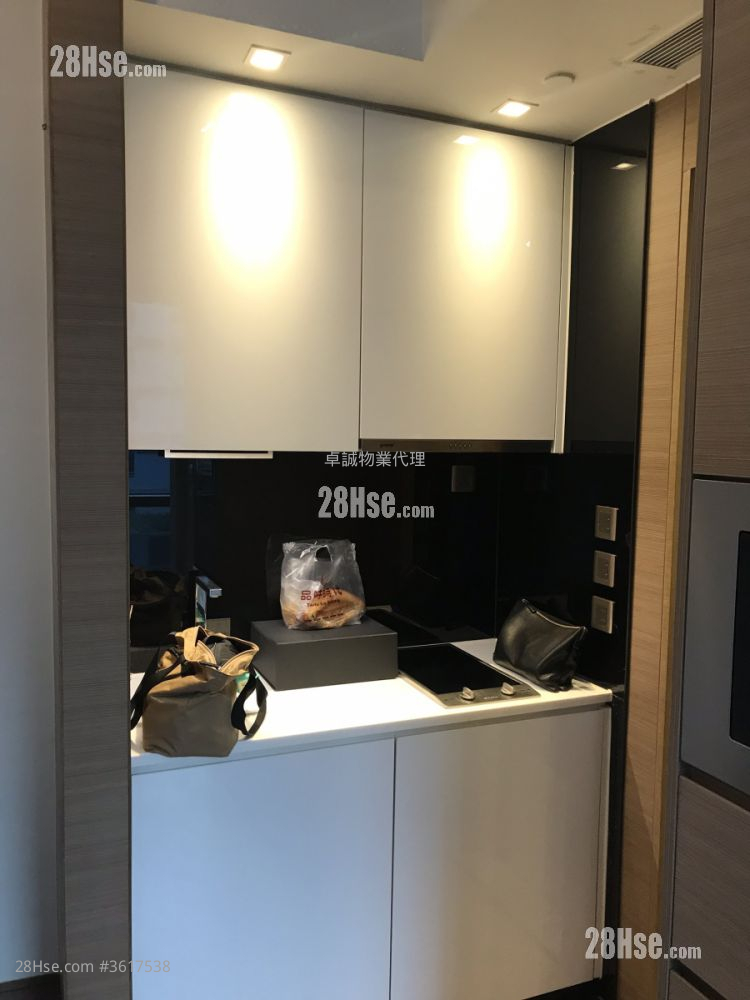 High One Rental 1 Bathroom 220 ft² High One Rental 1 Bathroom 220 ft²