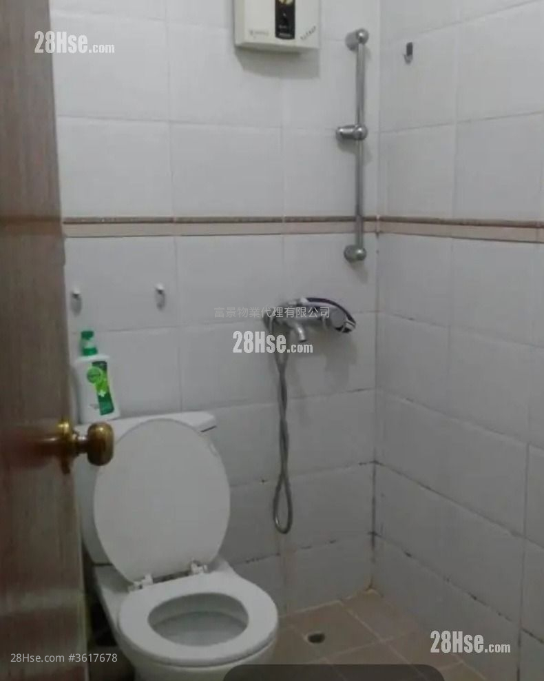 村屋 租盤 1 房 , 1 浴室 360 平方呎 村屋 租盤 1 房 , 1 浴室 360 平方呎