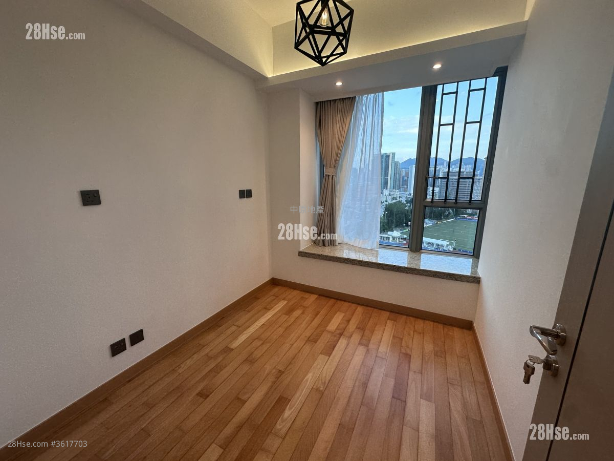 bedroom 1: Parc Palais Rental 3 Bedrooms , 2 Bathrooms 959 ft² bedroom 1: Parc Palais Rental 3 Bedrooms , 2 Bathrooms 959 ft²