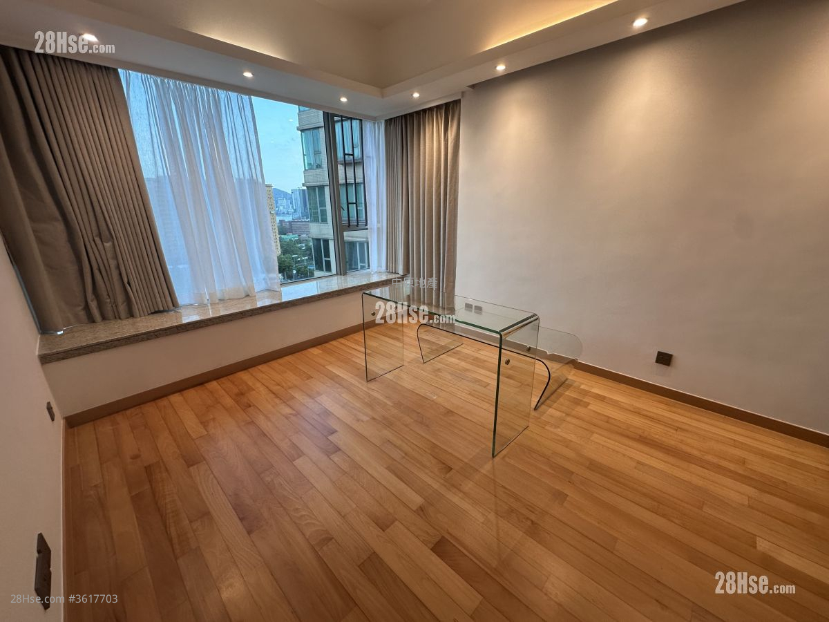 master room: Parc Palais Rental 3 Bedrooms , 2 Bathrooms 959 ft² master room: Parc Palais Rental 3 Bedrooms , 2 Bathrooms 959 ft²