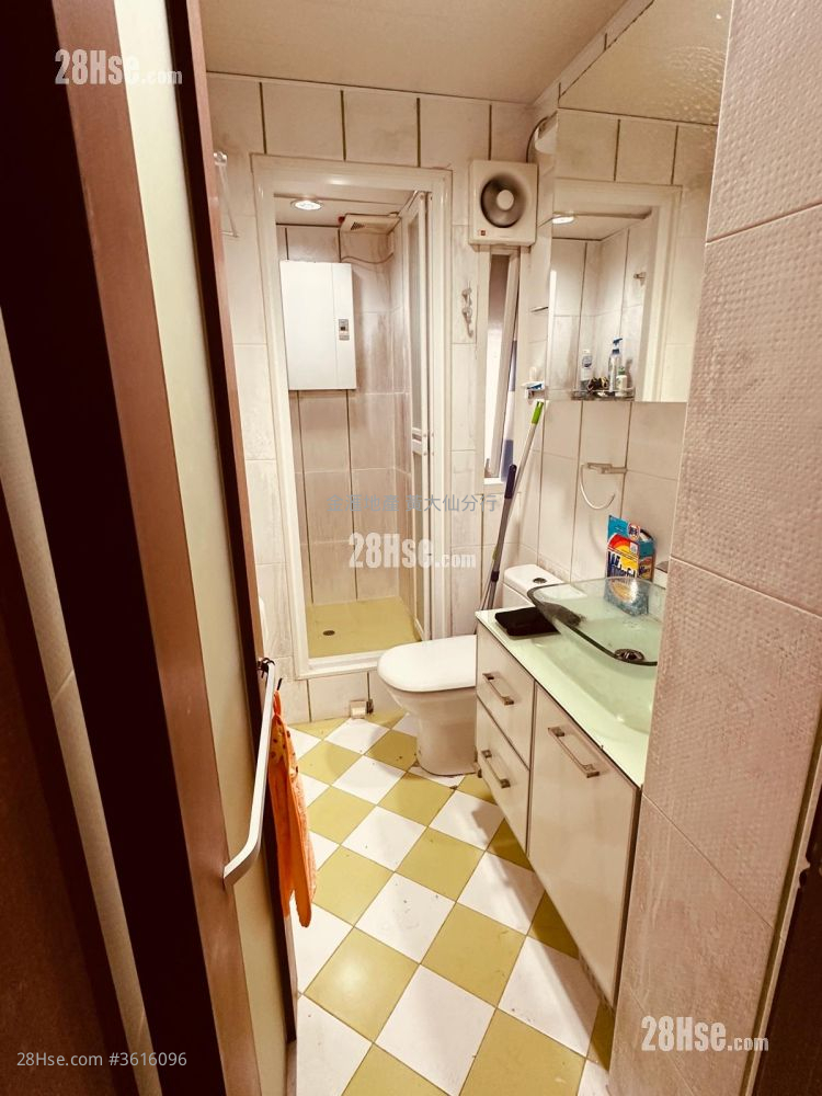 Tsz Oi Court Sell 2 Bedrooms 554 ft² Tsz Oi Court Sell 2 Bedrooms 554 ft²