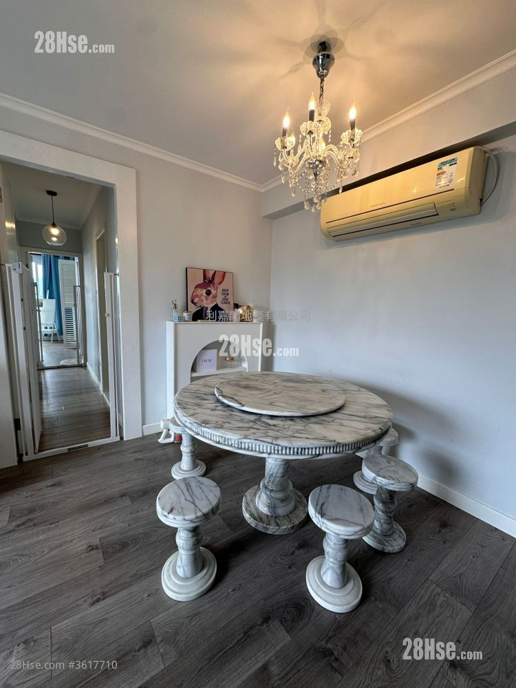 Hong Kong Garden Sell 3 Bedrooms 792 ft² Hong Kong Garden Sell 3 Bedrooms 792 ft²