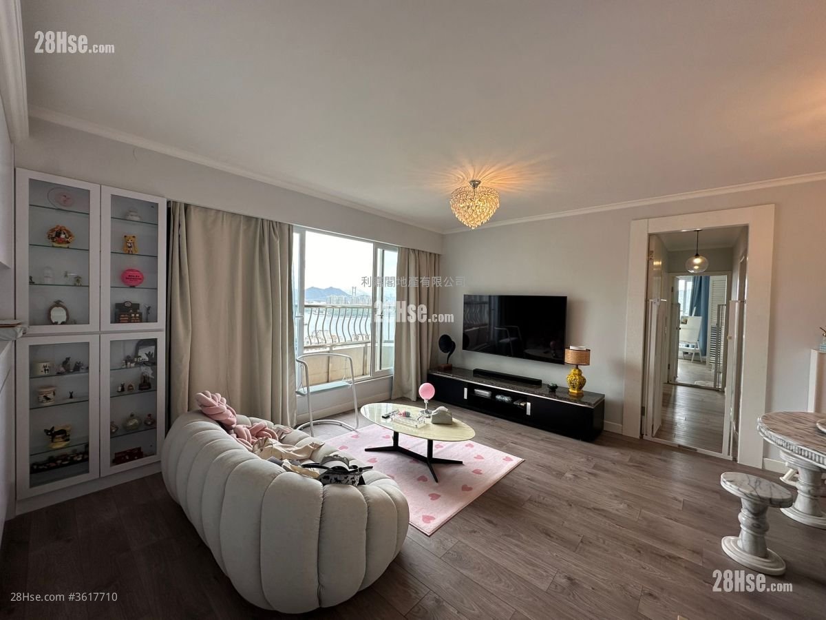 Hong Kong Garden Sell 3 Bedrooms 792 ft² Hong Kong Garden Sell 3 Bedrooms 792 ft²