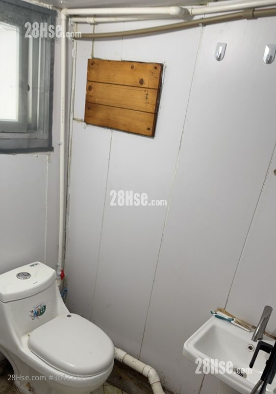 Village Rental 1 Bedroom , 1 Bathroom 180 ft² Village Rental 1 Bedroom , 1 Bathroom 180 ft²