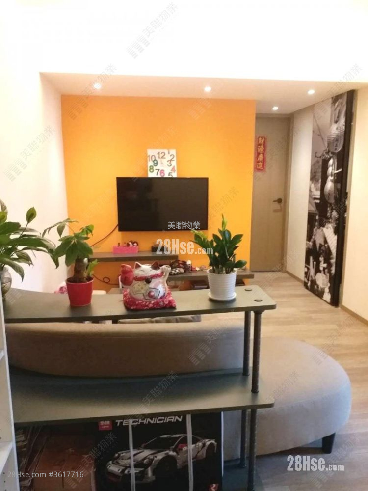 Siu Hong Court Rental 3 Bedrooms , 1 Bathroom 568 ft² Siu Hong Court Rental 3 Bedrooms , 1 Bathroom 568 ft²