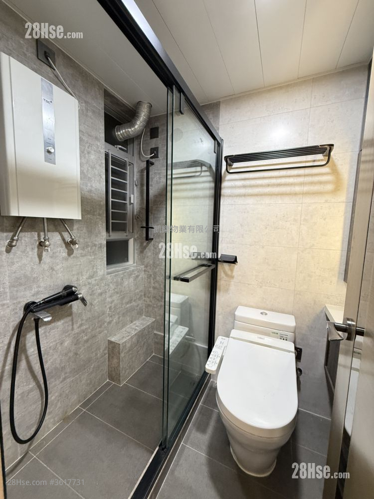 Choi Hing Court Sell 2 Bedrooms , 1 Bathroom 378 ft² Choi Hing Court Sell 2 Bedrooms , 1 Bathroom 378 ft²