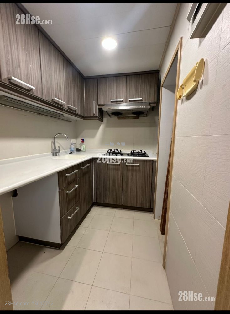 Sunshine City Rental 3 Bedrooms , 2 Bathrooms 503 ft² Sunshine City Rental 3 Bedrooms , 2 Bathrooms 503 ft²