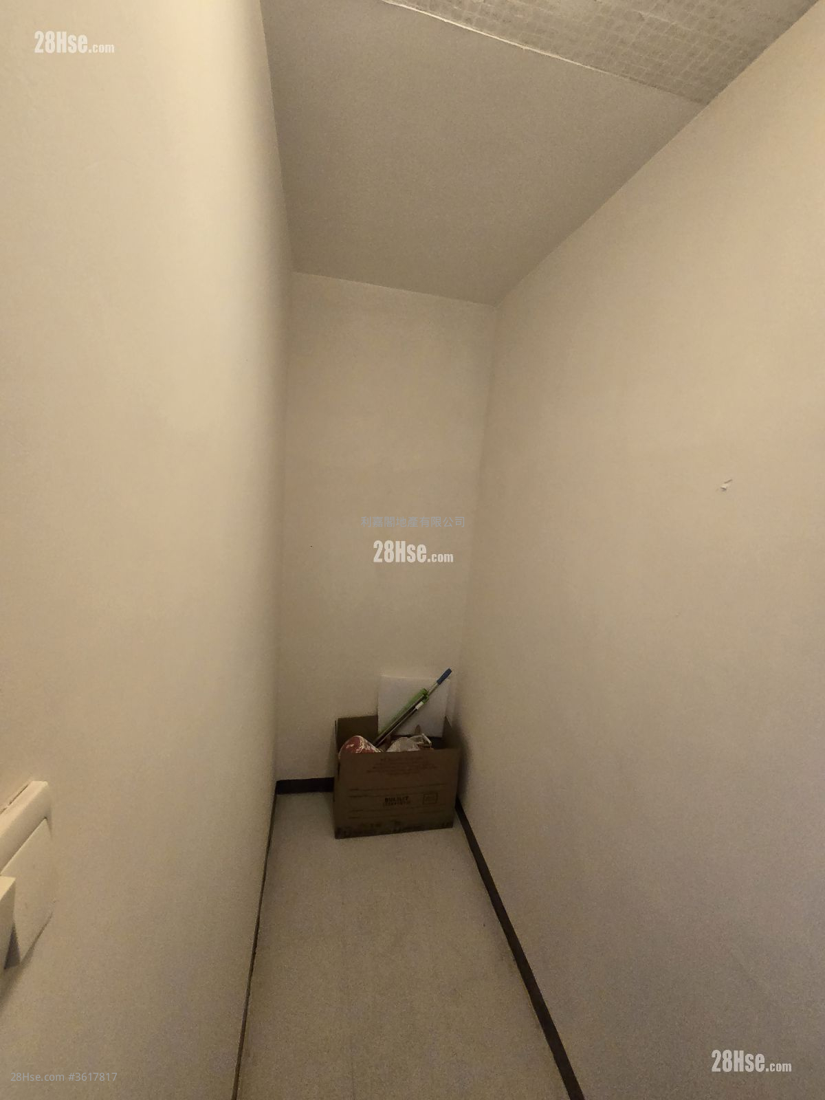 City Garden Sell 3 Bedrooms , 2 Bathrooms 961 ft² City Garden Sell 3 Bedrooms , 2 Bathrooms 961 ft²