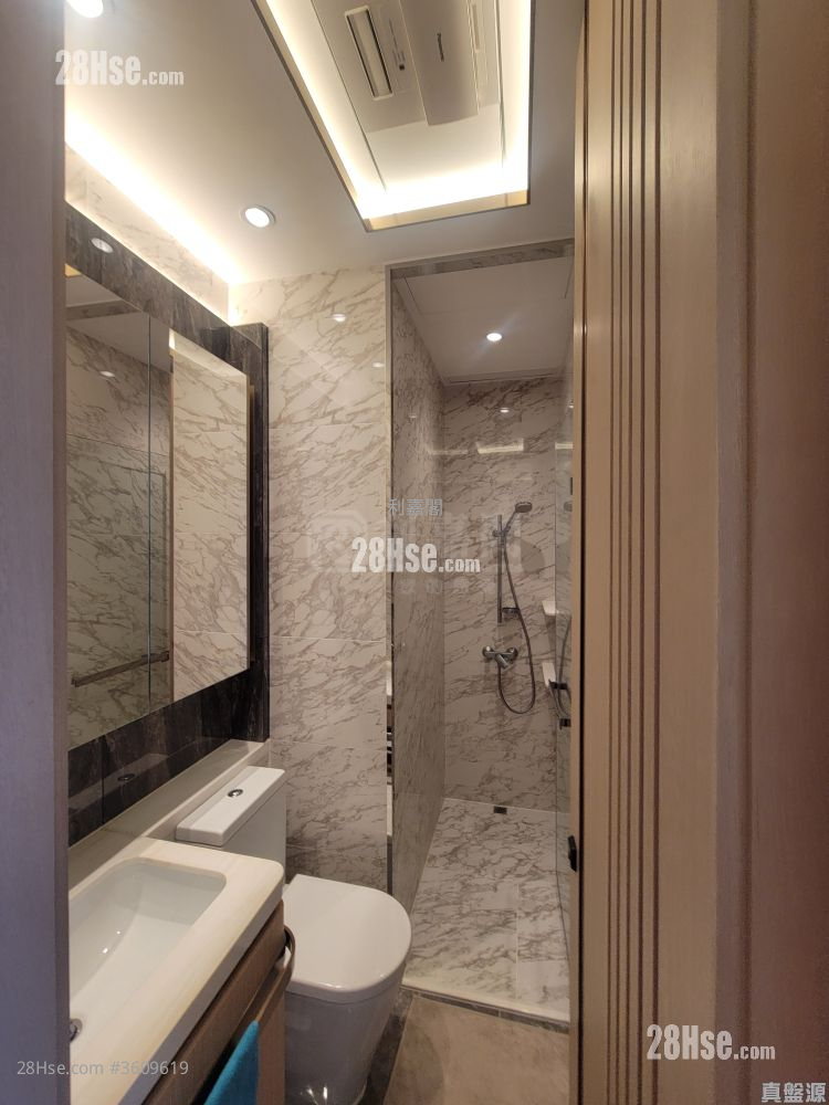 One Soho Rental 2 Bedrooms , 1 Bathroom 374 ft² One Soho Rental 2 Bedrooms , 1 Bathroom 374 ft²