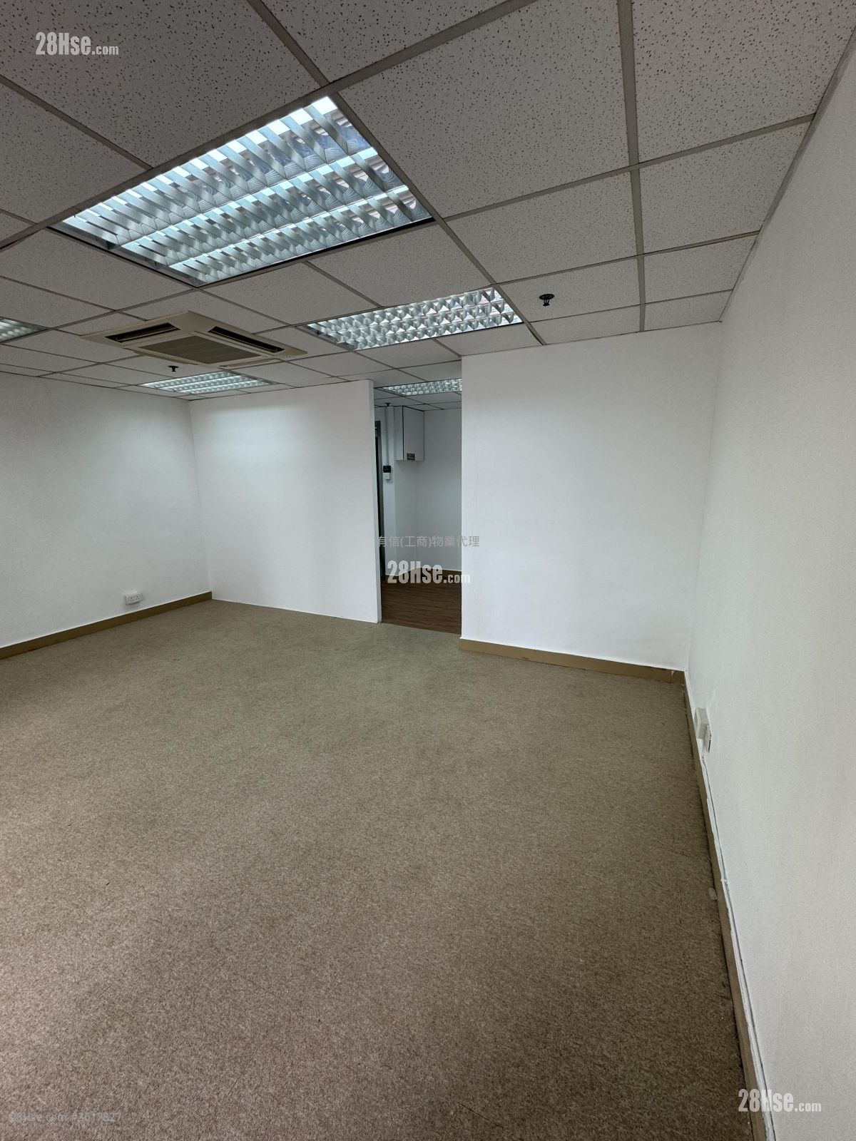 Kowloon Plaza Rental 367 ft² Kowloon Plaza Rental 367 ft²
