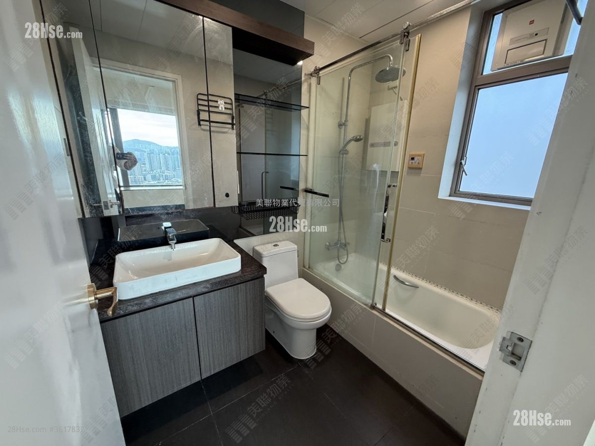 Grand Excelsior Sell 2 Bedrooms , 2 Bathrooms 676 ft² Grand Excelsior Sell 2 Bedrooms , 2 Bathrooms 676 ft²
