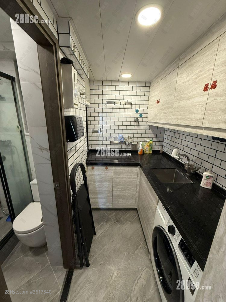 Wai Wah Centre Rental 2 Bedrooms , 1 Bathroom 297 ft² Wai Wah Centre Rental 2 Bedrooms , 1 Bathroom 297 ft²
