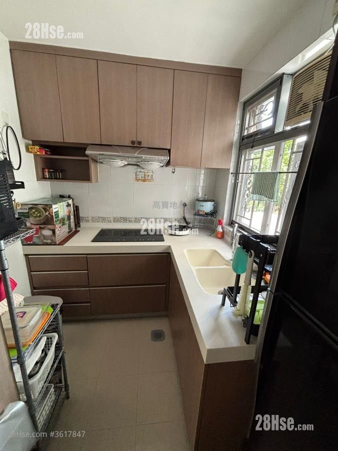 Village Sell 3 Bedrooms , 1 Bathroom Village Sell 3 Bedrooms , 1 Bathroom