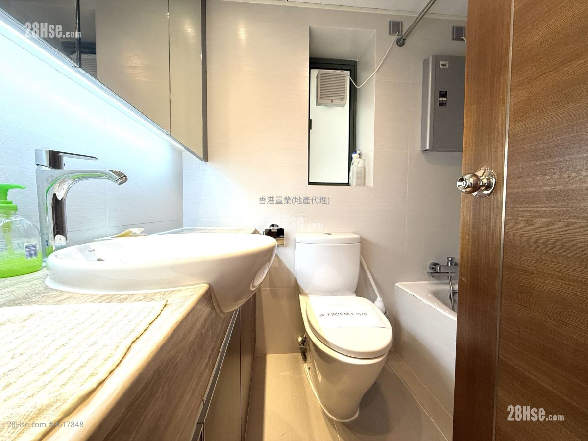 Island Harbourview Rental 3 Bedrooms , 2 Bathrooms 894 ft² Island Harbourview Rental 3 Bedrooms , 2 Bathrooms 894 ft²