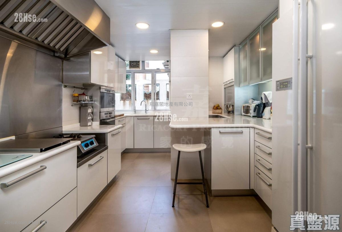 Yee Lin Mansion Sell 2 Bedrooms 1,456 ft² Yee Lin Mansion Sell 2 Bedrooms 1,456 ft²