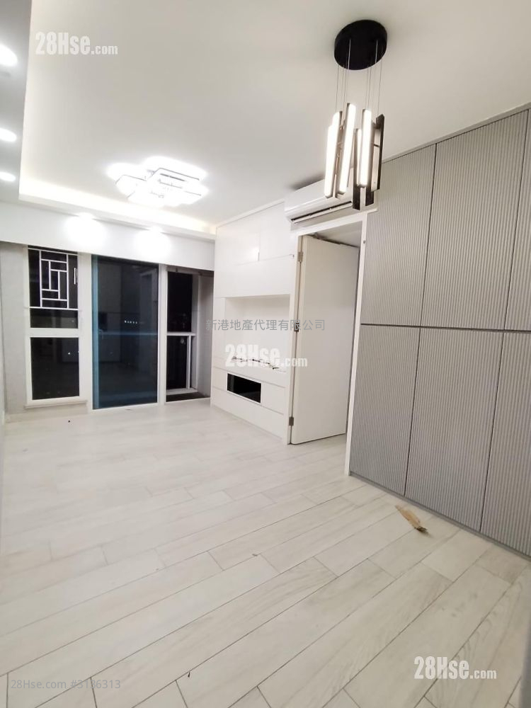 Bayview Rental 2 Bedrooms , 1 Bathroom 585 ft²