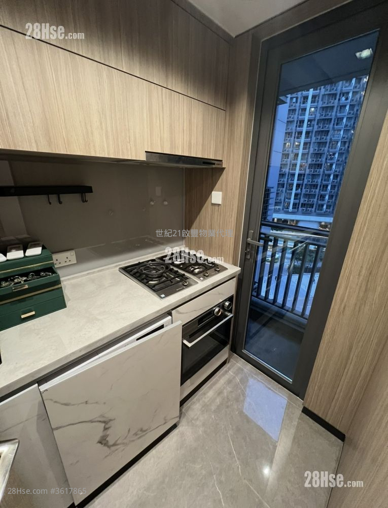 Upper River Bank Rental 2 Bedrooms , 1 Bathroom 466 ft² Upper River Bank Rental 2 Bedrooms , 1 Bathroom 466 ft²