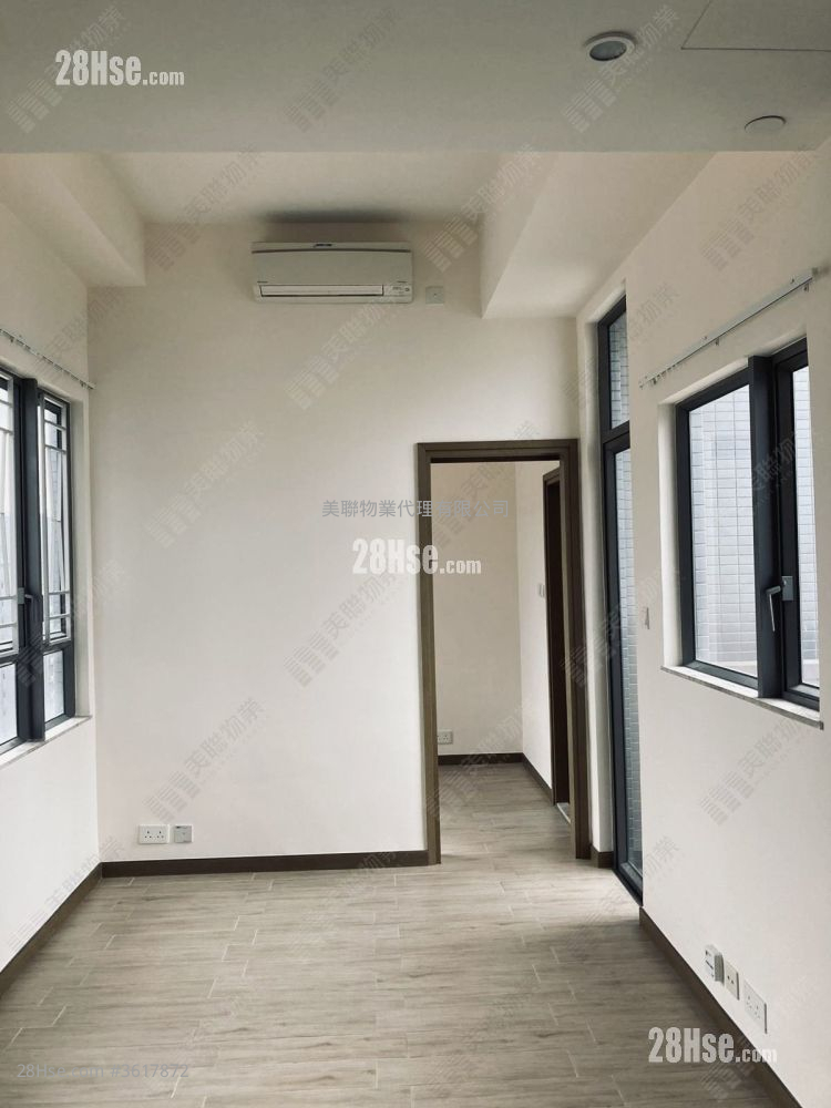 Astoria Crest Sell 1 Bedroom , 1 Bathroom 270 ft² Astoria Crest Sell 1 Bedroom , 1 Bathroom 270 ft²